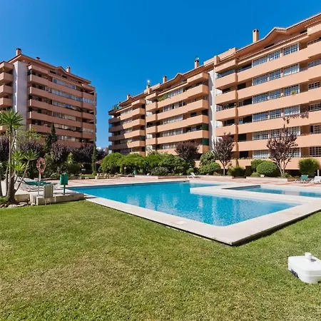With Pool V Apartamento Cascaes